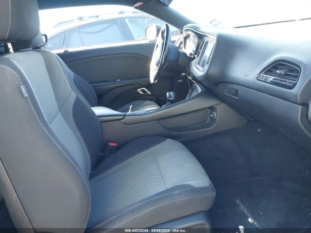 2C3CDZAG6FH704309 Dodge Challenger Sxt
