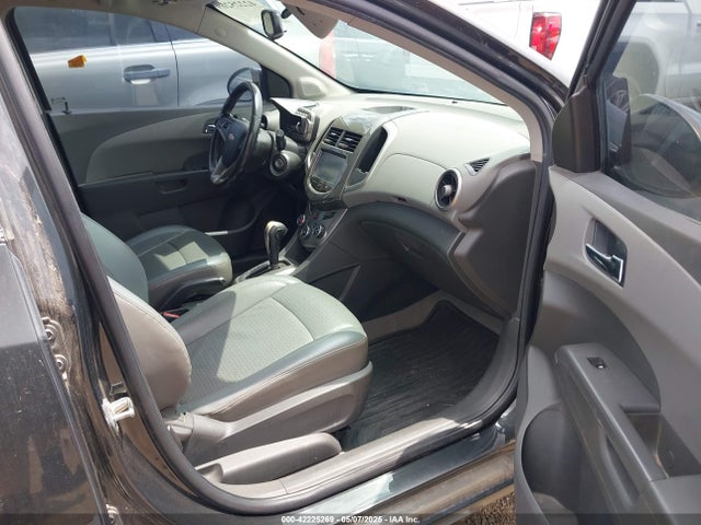 1G1JE6SB1F4202251 Chevrolet Sonic Ltz Auto