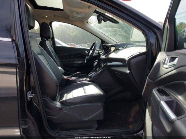 1FMCU0JX7EUC44723 Ford Escape Titanium
