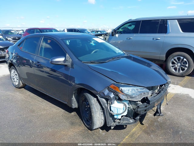 2018 Toyota Corolla Le მანქანა იყიდება აუქციონზე, vin: 5YFBURHE4JP812734, აუქციონის ნომერი: 42225365