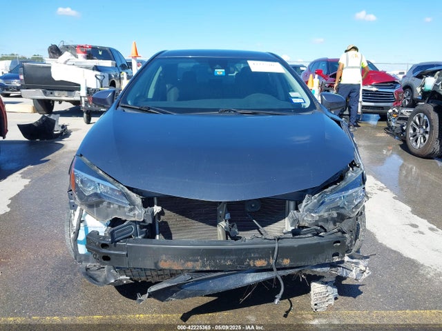 2018 Toyota Corolla Le მანქანა იყიდება აუქციონზე, vin: 5YFBURHE4JP812734, აუქციონის ნომერი: 42225365