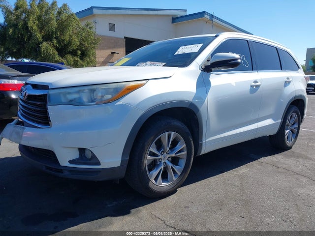 Toyota Highlander Xle V6 2015 5TDKKRFH8FS097572 Image 2