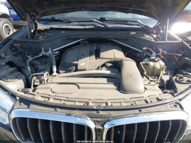 2018 BMW X5 5UXKR2C58J0X09826 Photo 9