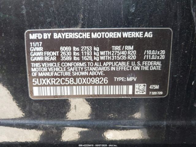 2018 BMW X5 5UXKR2C58J0X09826 Photo 8
