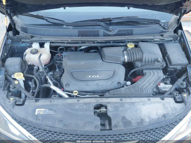 2C4RC1GG9JR185650 Chrysler Pacifica Limited
