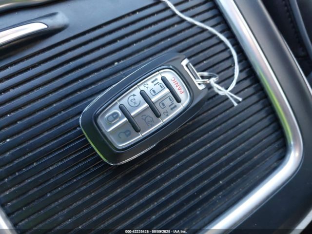 2C4RC1GG9JR185650 Chrysler Pacifica Limited