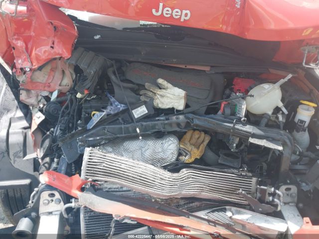 ZACNJABB6LPL11581 Jeep Renegade Latitude Fwd