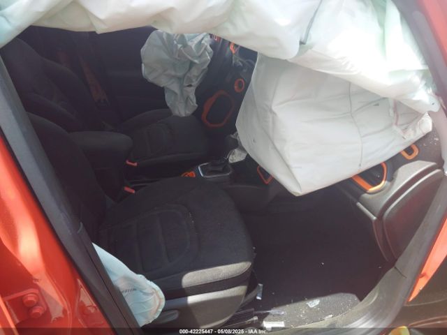 ZACNJABB6LPL11581 Jeep Renegade Latitude Fwd