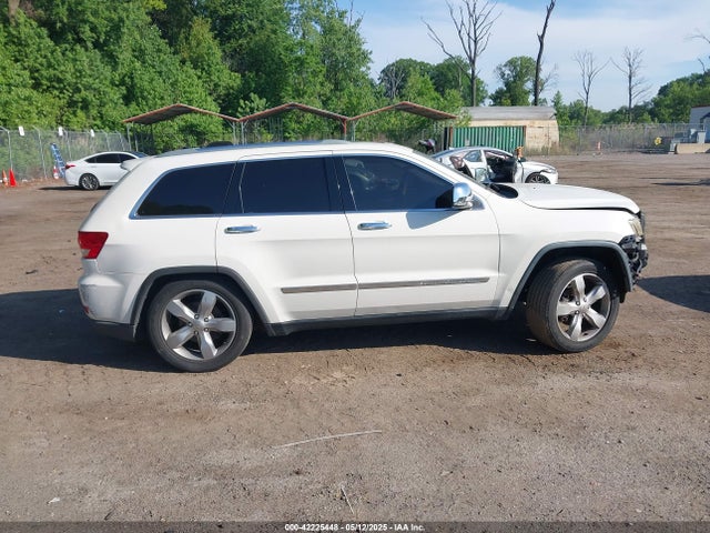 42225448 :رقم المزاد ، 1C4RJFCG5CC200097 vin ، 2012 Jeep Grand Cherokee Overland مزاد بيع