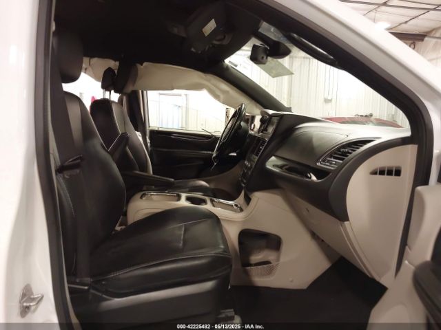2C4RDGCG4KR601546 Dodge Grand Caravan Sxt