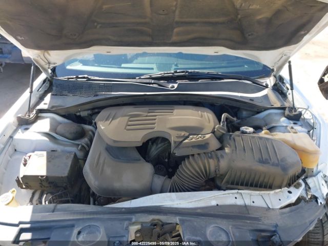 2C3CCAAGXEH346862 Chrysler 300
