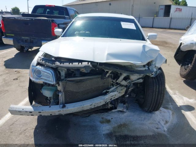 2C3CCAAGXEH346862 Chrysler 300