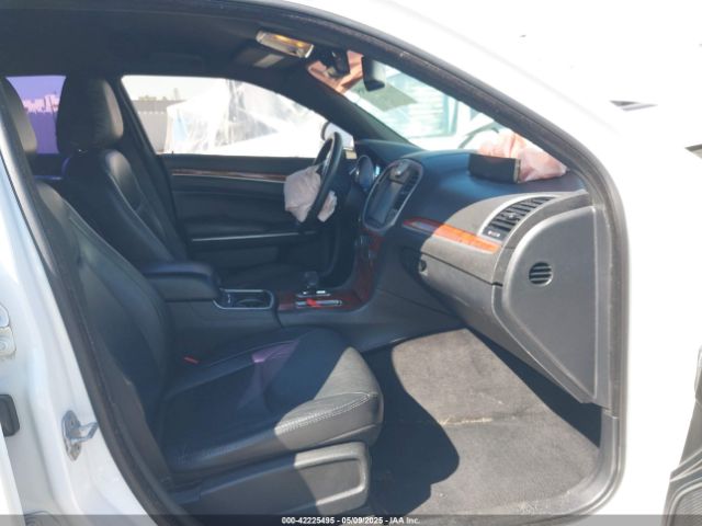 2C3CCAAGXEH346862 Chrysler 300