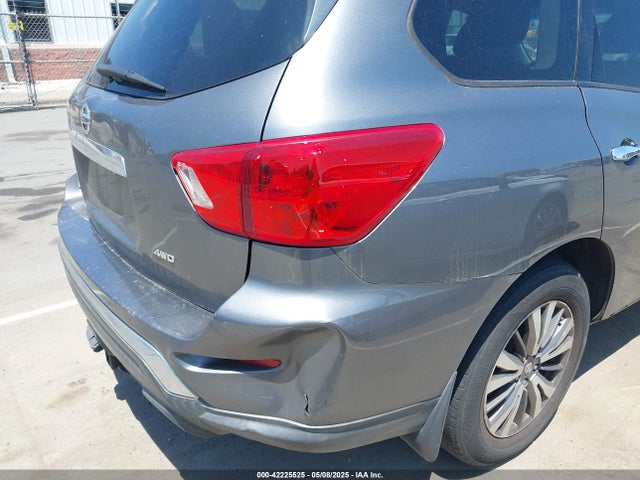 5N1DR2MM6JC620315 Nissan Pathfinder S