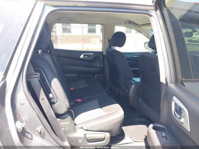 5N1DR2MM6JC620315 Nissan Pathfinder S