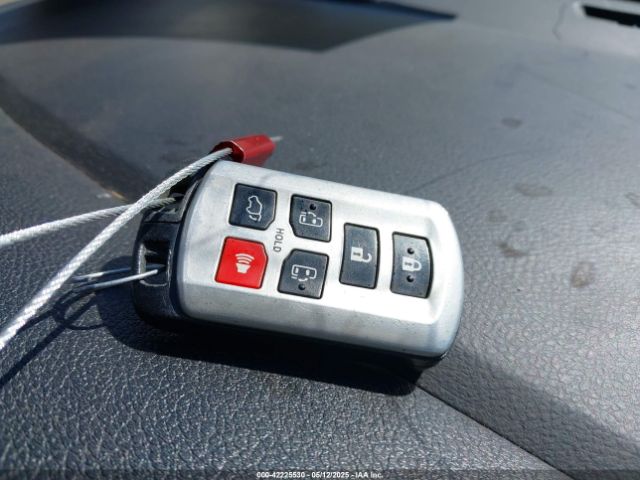 5TDYZ3DC2HS778209 Toyota 2gr-fks