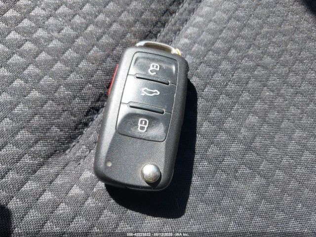 3VWB67AJ1GM401181 Volkswagen Jetta 1.4t Se