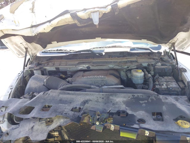 3C6UR4CJ0HG587687 RAM 2500