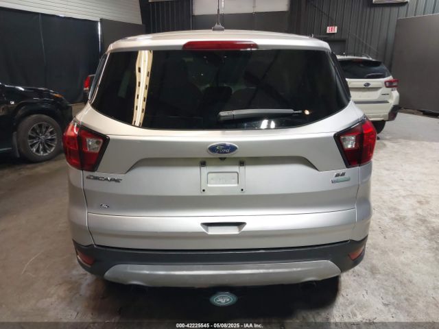 1FMCU0GD0KUB42219 Ford ESCAPE SE