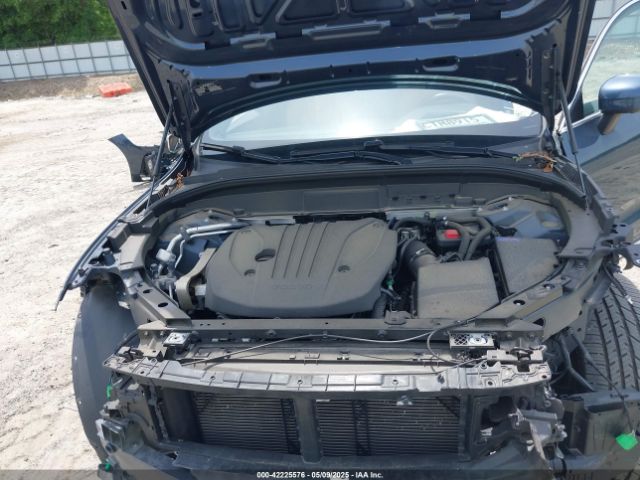 2022 VOLVO XC60 YV4L12RL8N1008493 Photo 9