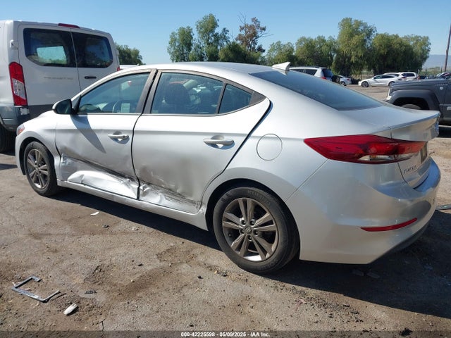 5NPD84LF4JH369319 Hyundai ELANTRA SEL