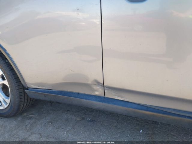 JA4AD3A31FZ010389 Mitsubishi Outlander Se