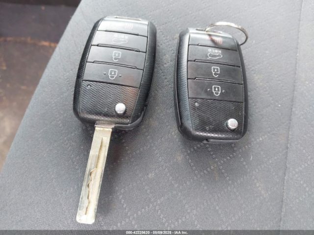 5XYPGDA36GG103843 KIA Sorento 2.4l Lx