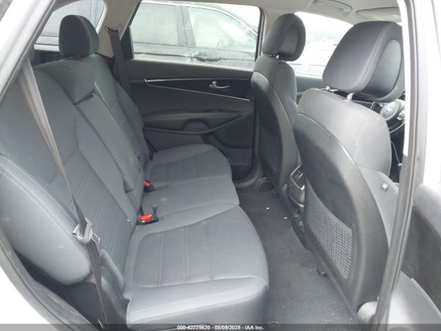 5XYPGDA36GG103843 KIA Sorento 2.4l Lx