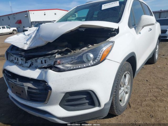 3GNCJLSB6HL227242 Chevrolet Trax Lt