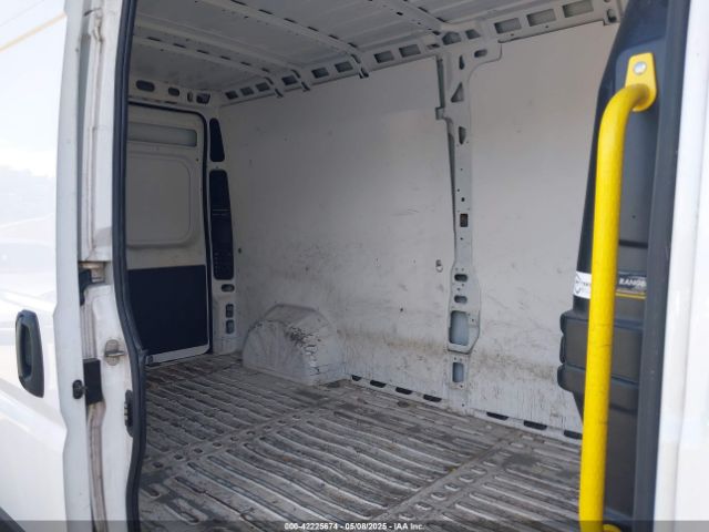 3C6LRVDG3ME565967 RAM Promaster 2500 High Roof 159 Wb
