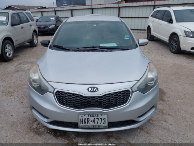 KNAFK4A62G5606599 KIA FORTE LX