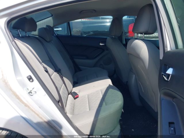 KNAFK4A62G5606599 KIA FORTE LX