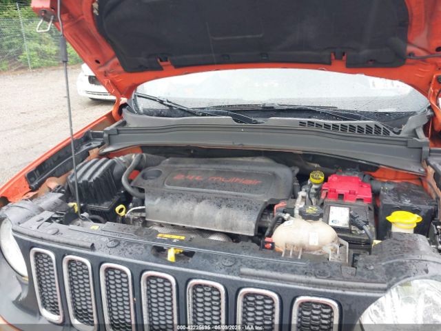 2018 JEEP RENEGADE ZACCJBABXJPH03302 Photo 9