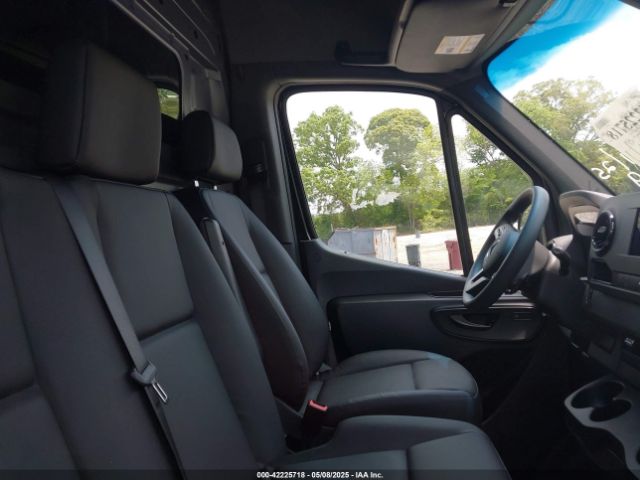 W1Y4NCVY6RT182569 Mercedes-Benz Sprinter 2500 High Roof 4-cyl Diesel Ho/standard Roof 4-cyl Diesel Ho