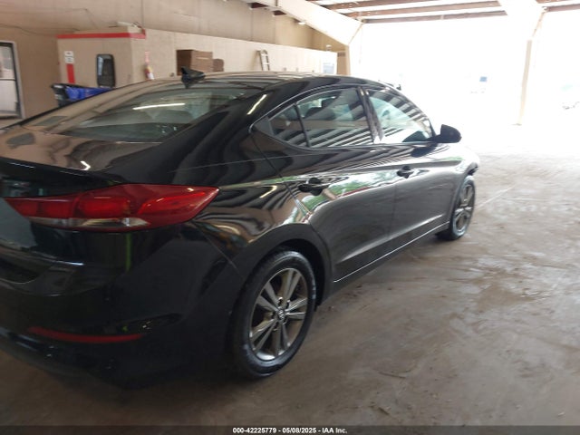 5NPD84LF2HH011713 Hyundai ELANTRA SE