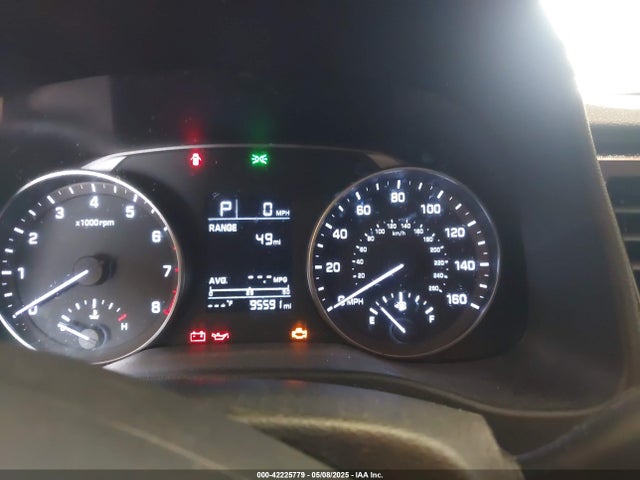 5NPD84LF2HH011713 Hyundai ELANTRA SE