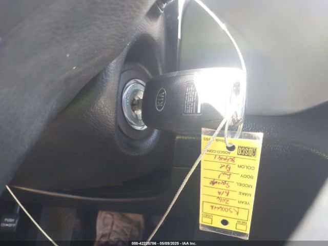 KNDPB3AC8G7864461 KIA Sportage Lx