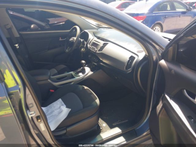 KNDPB3AC8G7864461 KIA Sportage Lx