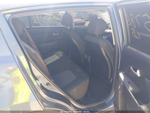 KNDPB3AC8G7864461 KIA Sportage Lx