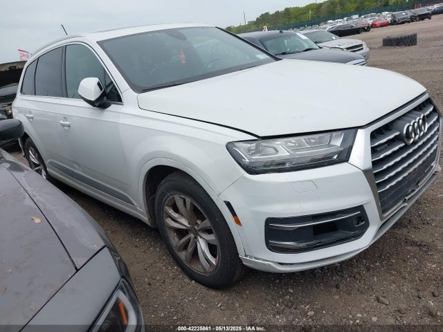 2019 AUDI Q7 WA1LAAF7XKD006382 Photo 0