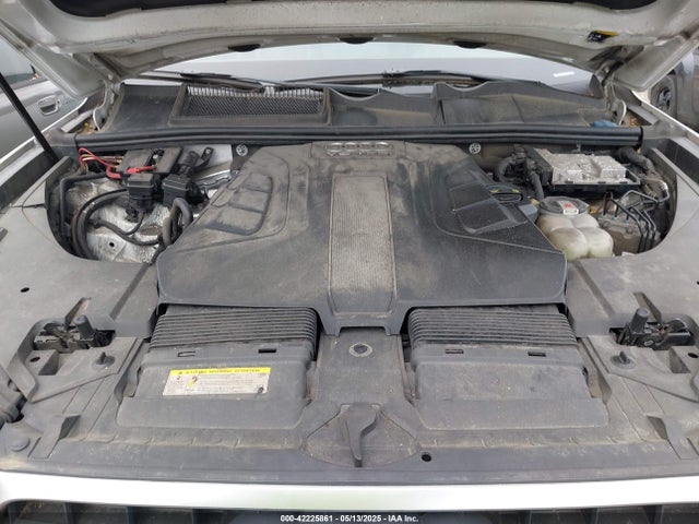 2019 AUDI Q7 WA1LAAF7XKD006382 Photo 9