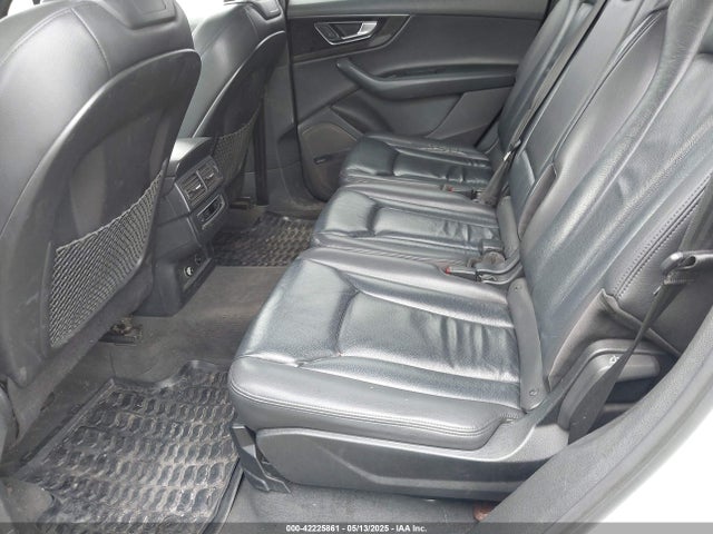 2019 AUDI Q7 WA1LAAF7XKD006382 Photo 7