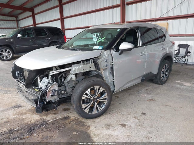 5N1AT3BB4MC723006 Nissan Rogue Sv Intelligent Awd