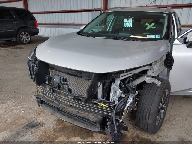 5N1AT3BB4MC723006 Nissan Rogue Sv Intelligent Awd