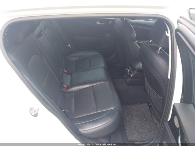 KNAE25LA3K6063981 KIA Stinger Premium