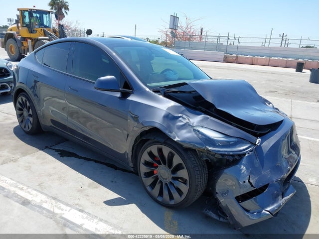 2022 TESLA MODEL Y 7SAYGDEF2NF403802 Photo 0