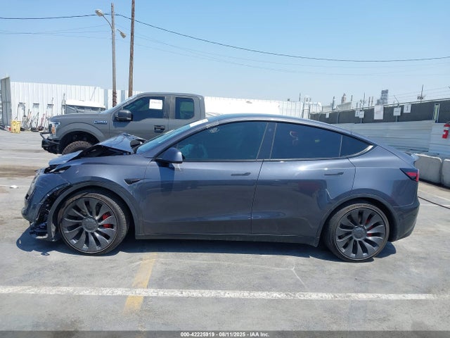 7SAYGDEF2NF403802 Tesla 2022