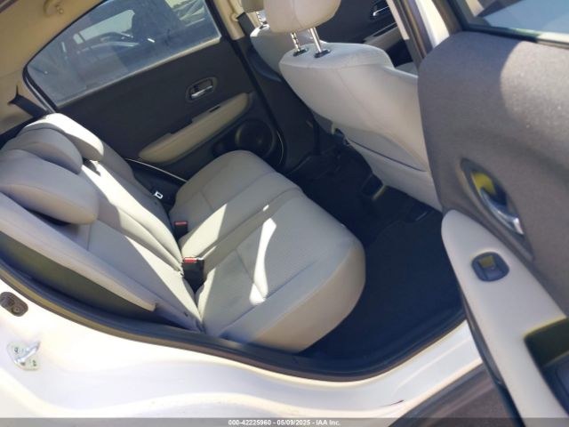 3CZRU6H32MM742703 Honda Hr-v Awd Lx
