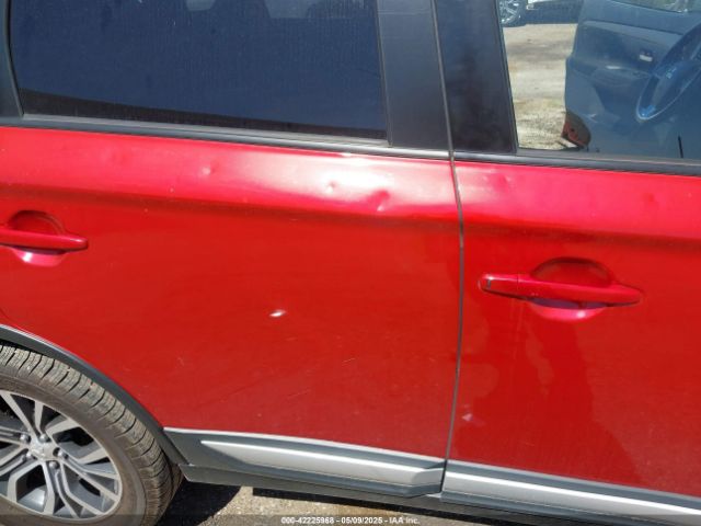 JA4AZ3A36HZ056093 Mitsubishi Outlander Se