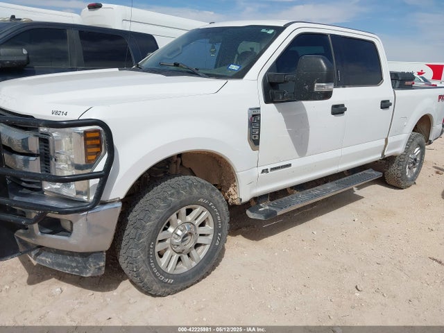 Ford F-250 Xlt 2018 1FT7W2BT8JEC78214 Image 2